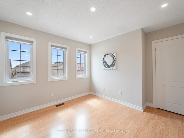 58 Saint Damian Avenue, Vaughan, ON, L4H 2L5 - 19