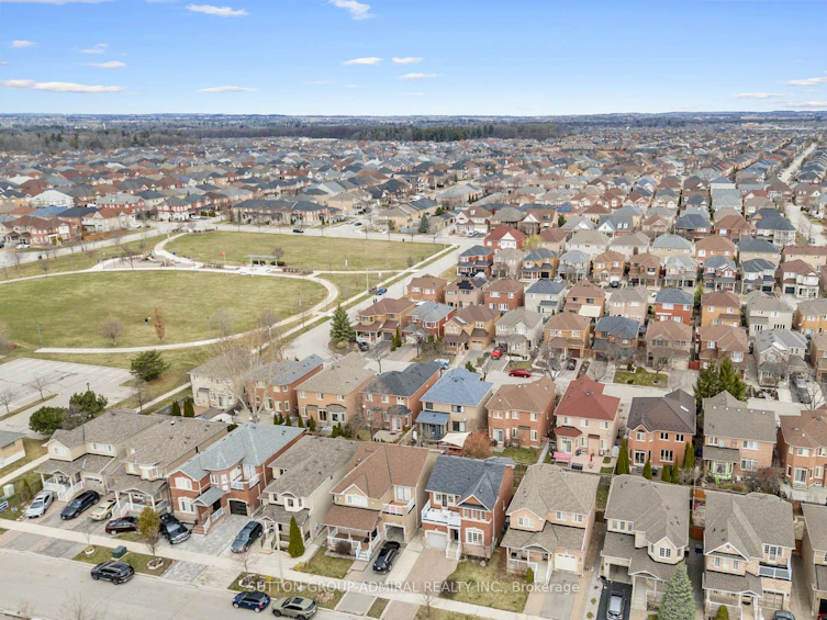 58 Saint Damian Avenue, Vaughan, ON, L4H 2L5 - 37