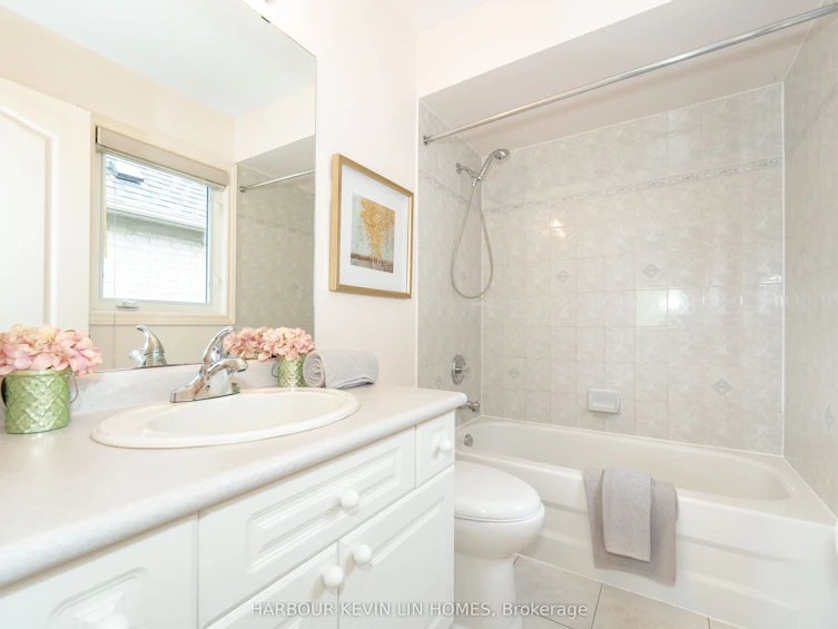 15 Rushingbrook Drive, Richmond Hill, ON, L4S 1W6 - 33
