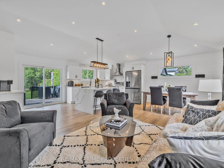 126 Pinecrest Road, Georgina, ON, L0E 1N0 - 8