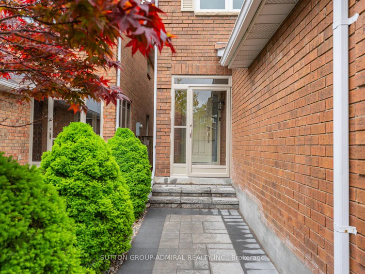 36 Whitney Place, Vaughan, ON, L4J 6V8 - 2