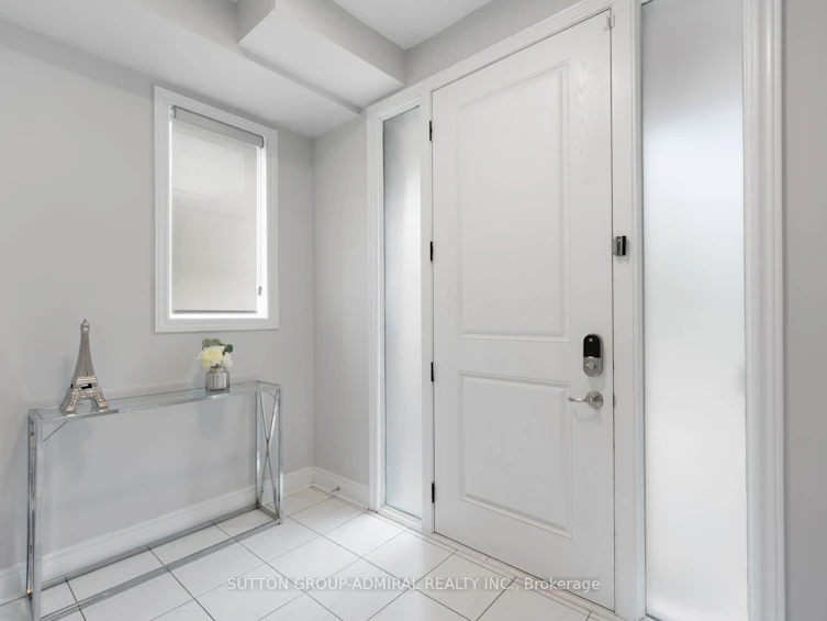 88 Carrville Woods Circle, Vaughan, ON, L6A 4Z6 - 2
