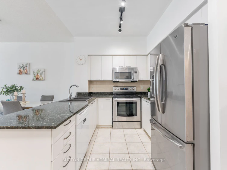116-48 Suncrest Boulevard, Markham, ON, L3T 7Y5 - 2