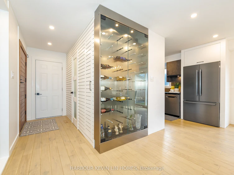 7 Cossar Drive, Aurora, ON, L4G 3N6 - 9