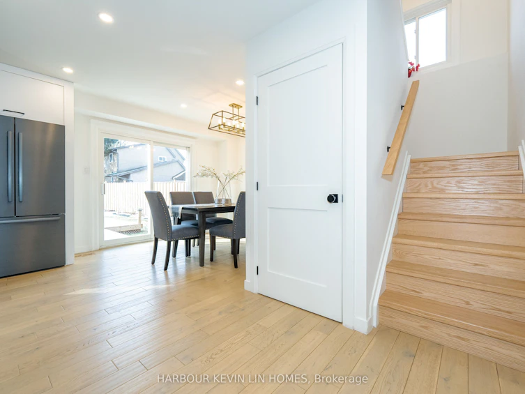 7 Cossar Drive, Aurora, ON, L4G 3N6 - 19