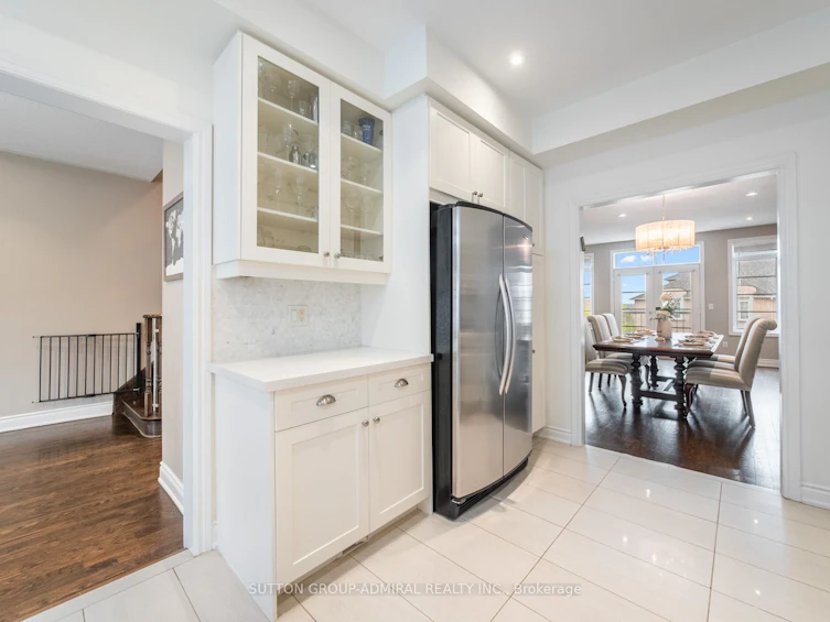 6 Mistywood Crescent, Vaughan, ON, L4J 9E5 - 11