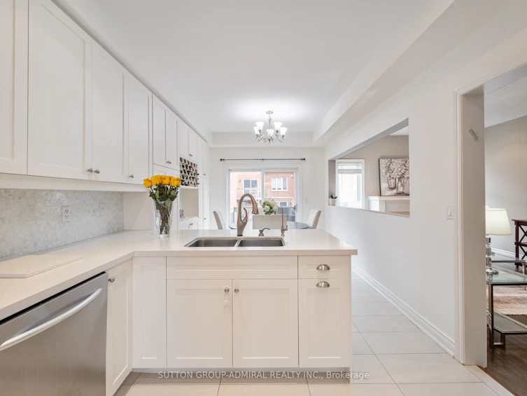 6 Mistywood Crescent, Vaughan, ON, L4J 9E5 - 12