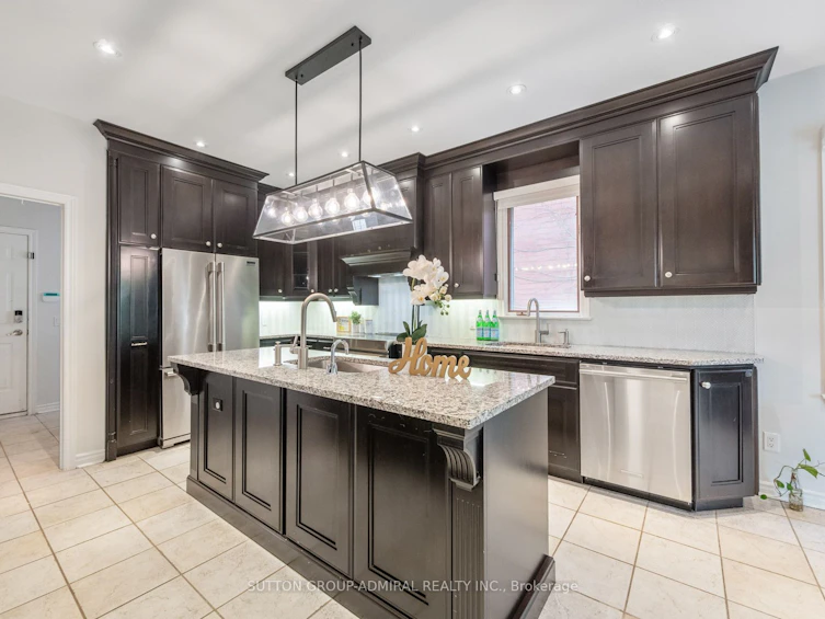 36 Oakhurst Drive, Vaughan, ON, L4J 7V3 - 13