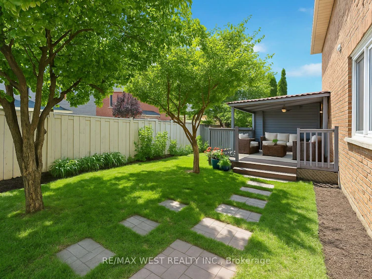 27 Chipmunk Trail, Vaughan, ON, L4H 2K4 - 31
