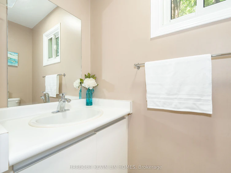 150 Oldhill Street, Richmond Hill, ON, L4C 9Z7 - 21