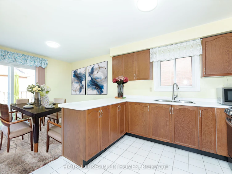 150 Oldhill Street, Richmond Hill, ON, L4C 9Z7 - 15