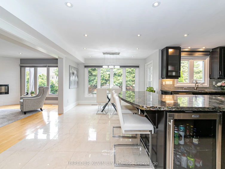 17 Dalewood Drive, Richmond Hill, ON, L4B 3C3 - 14