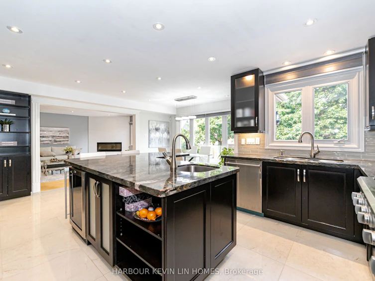 17 Dalewood Drive, Richmond Hill, ON, L4B 3C3 - 16