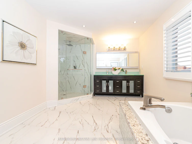 17 Dalewood Drive, Richmond Hill, ON, L4B 3C3 - 30