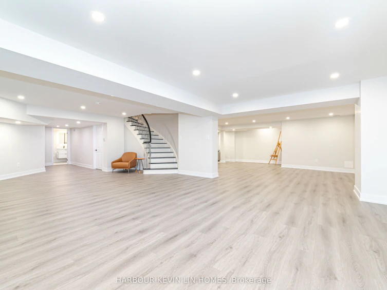 17 Dalewood Drive, Richmond Hill, ON, L4B 3C3 - 42