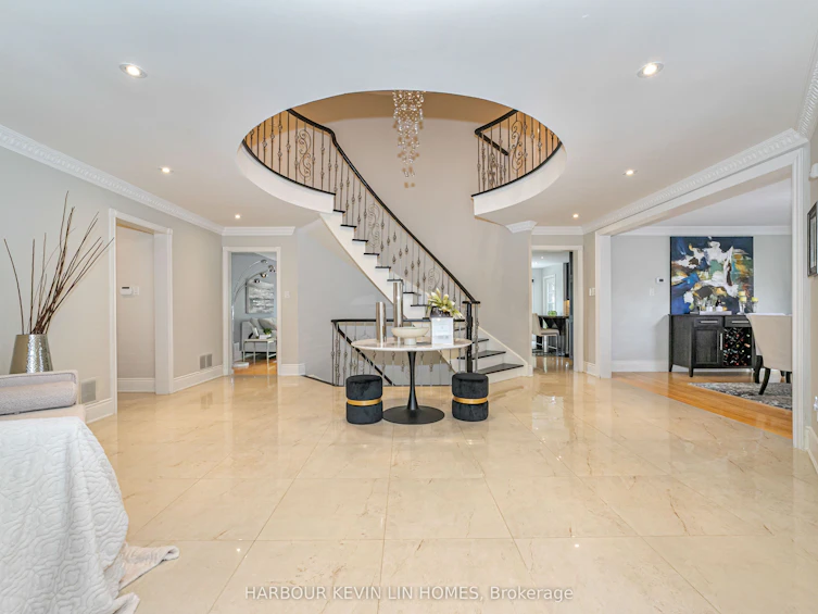 17 Dalewood Drive, Richmond Hill, ON, L4B 3C3 - 6