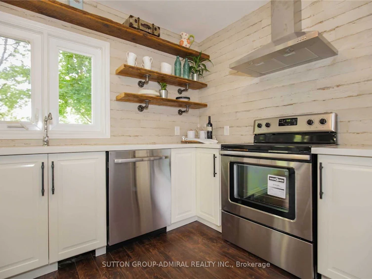 97 Millard Avenue, Newmarket, ON, L3Y 1Y7 - 10
