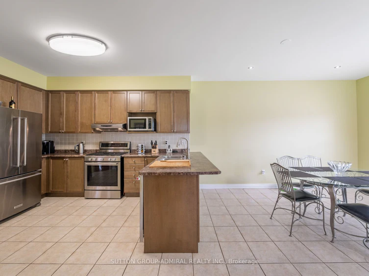 450 Pleasant Ridge Avenue, Vaughan, ON, L4J 8X2 - 7