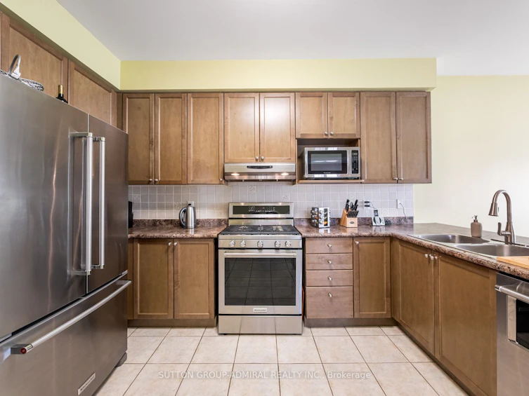 450 Pleasant Ridge Avenue, Vaughan, ON, L4J 8X2 - 8