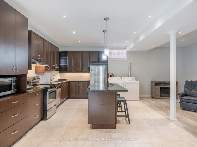 8 Little Hannah Lane, Vaughan, ON, L6A 0E3 - 26