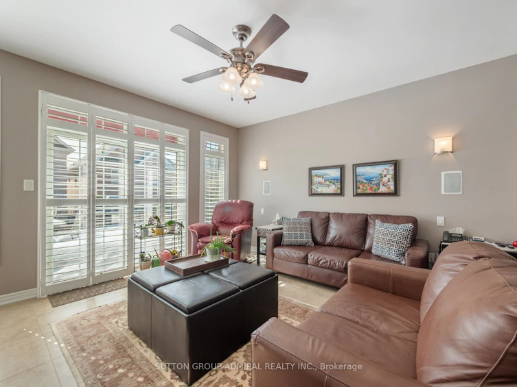 8 Little Hannah Lane, Vaughan, ON, L6A 0E3 - 11