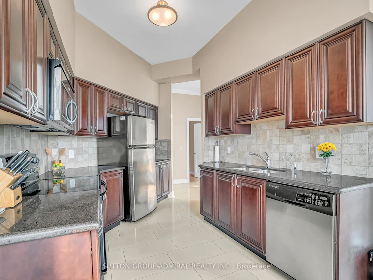 2103-7 North Park Road, Vaughan, ON, L4J 0C9 - 21