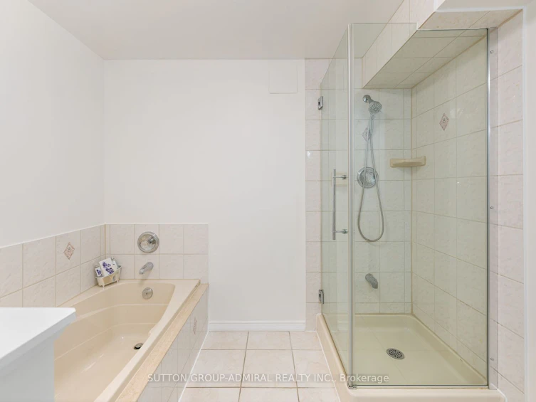 117 Flamingo Road, Vaughan, ON, L4J 8K8 - 42