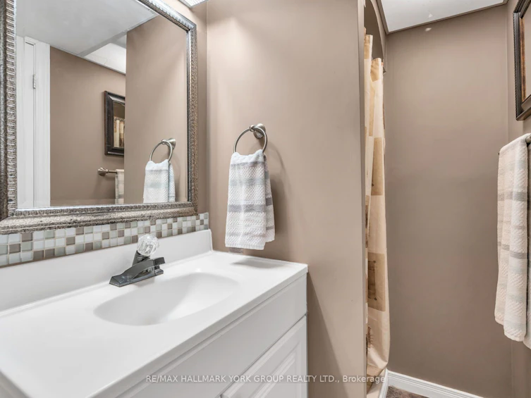 16 James Street, Georgina, ON, L0E 1N0 - 31