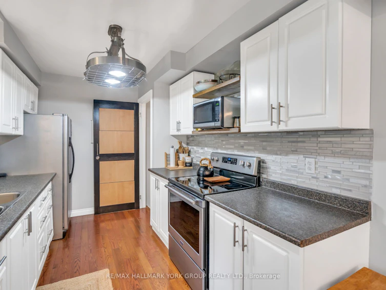 16 James Street, Georgina, ON, L0E 1N0 - 15