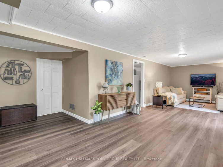 16 James Street, Georgina, ON, L0E 1N0 - 25