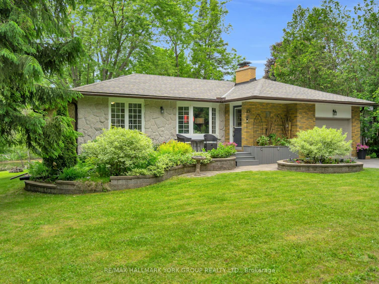 16 James Street, Georgina, ON, L0E 1N0 - 2