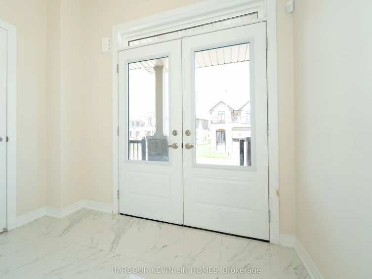 43 Donald Ingram Crescent, Georgina, ON, L4P 0S3 - 4