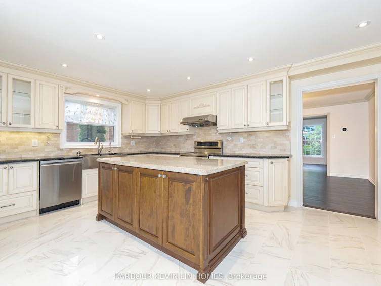 39 Montclair Road, Richmond Hill, ON, L4B 2T9 - 15