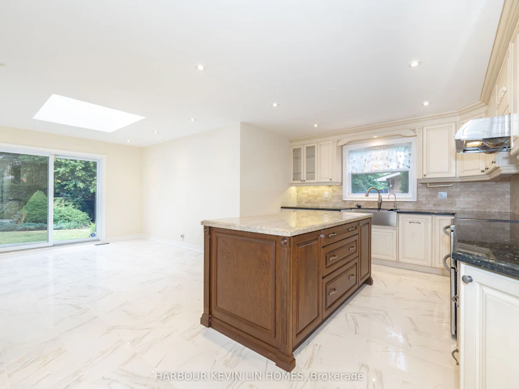 39 Montclair Road, Richmond Hill, ON, L4B 2T9 - 11