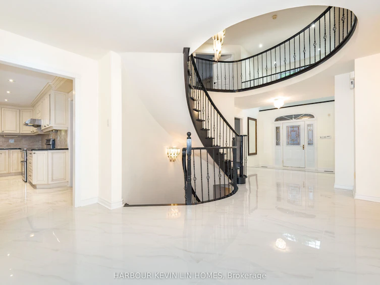 39 Montclair Road, Richmond Hill, ON, L4B 2T9 - 7