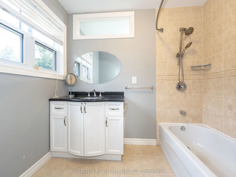 39 Montclair Road, Richmond Hill, ON, L4B 2T9 - 27