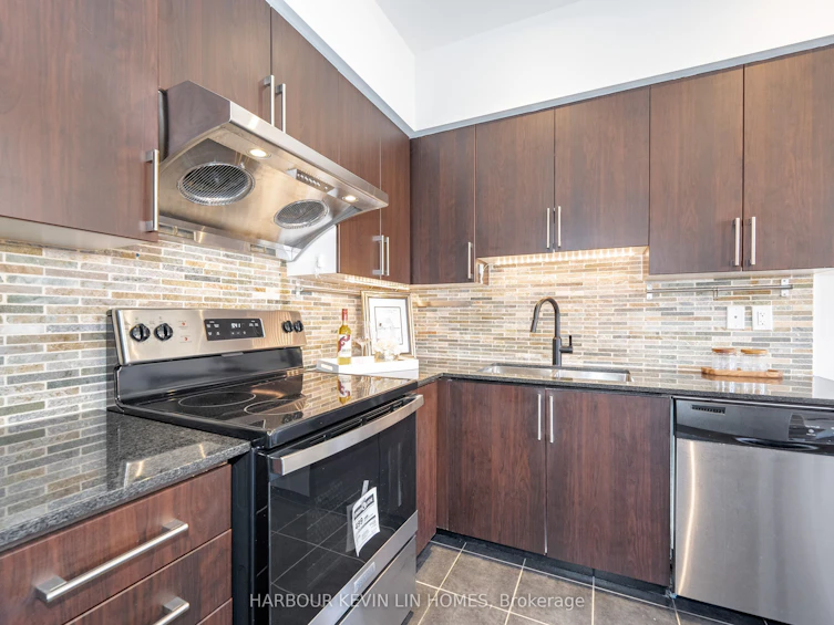 TH15-382 Highway 7 N/A E, Richmond Hill, ON, L4B 0C5 - 10
