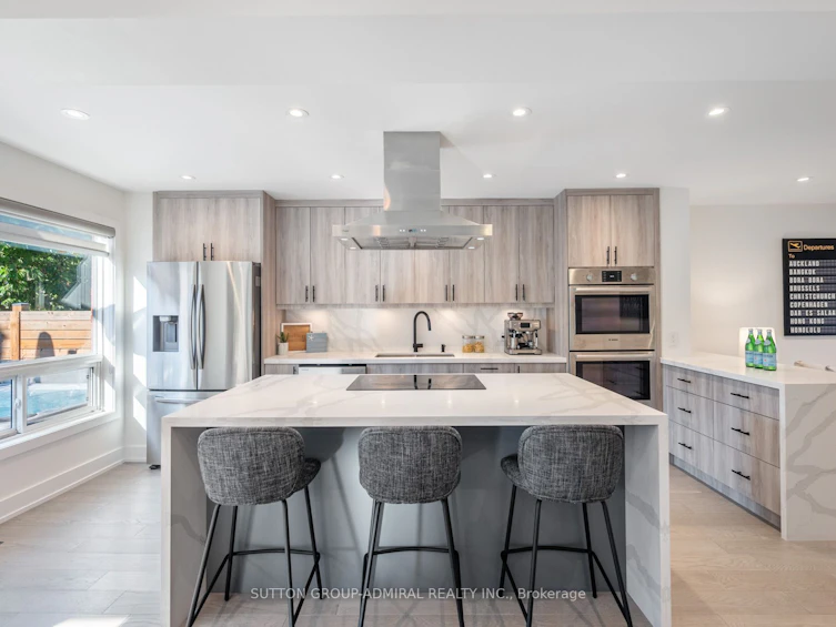 62 Pinewood Drive, Vaughan, ON, L4J 5N8 - 7