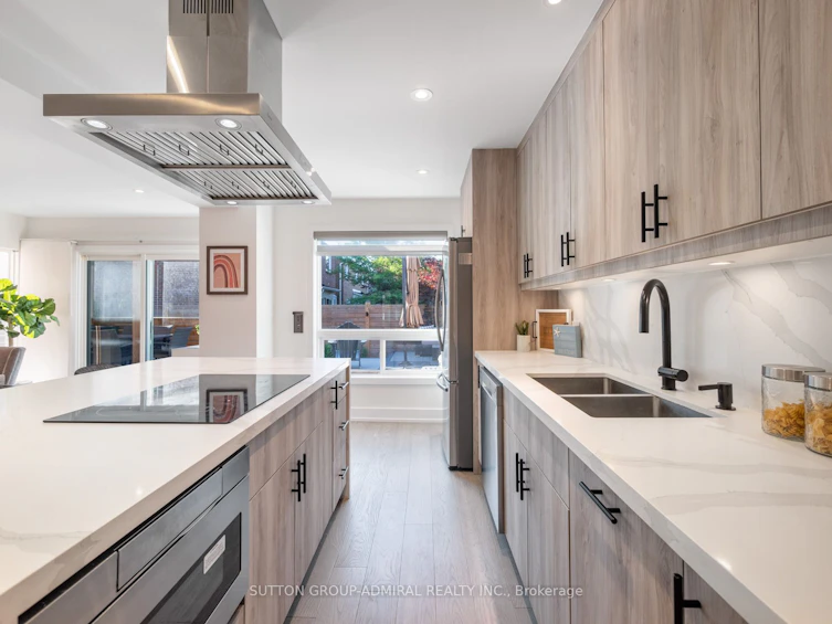 62 Pinewood Drive, Vaughan, ON, L4J 5N8 - 9