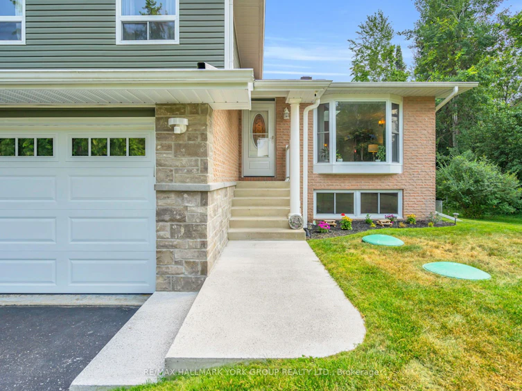15 Brook Crescent, Georgina, ON, L0E 1N0 - 4