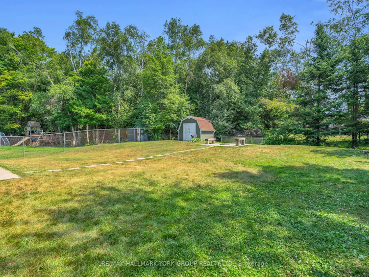 15 Brook Crescent, Georgina, ON, L0E 1N0 - 46