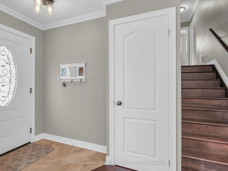 15 Brook Crescent, Georgina, ON, L0E 1N0 - 5