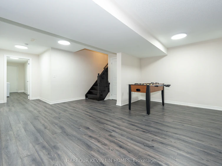 6 Amaranth Court, Richmond Hill, ON, L4E 0M2 - 42