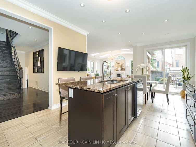 6 Amaranth Court, Richmond Hill, ON, L4E 0M2 - 17