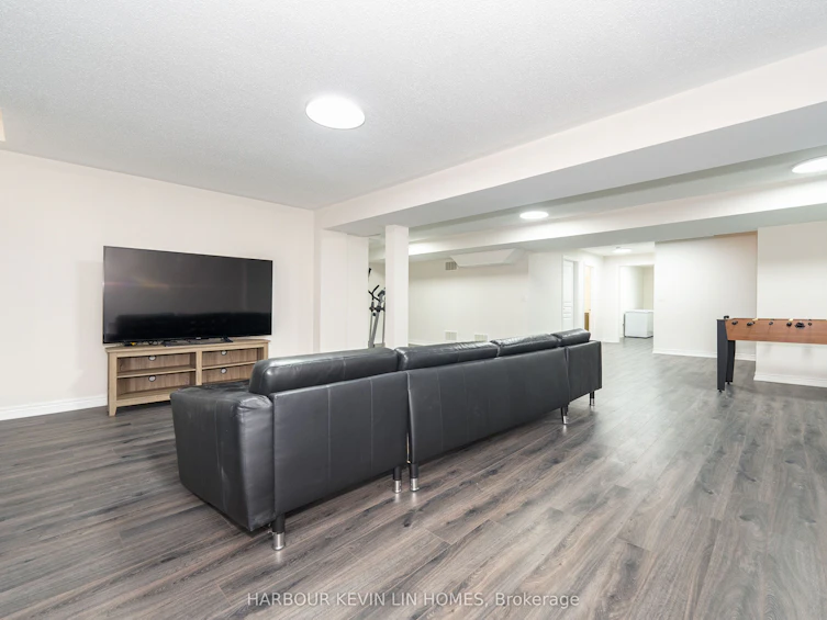6 Amaranth Court, Richmond Hill, ON, L4E 0M2 - 41