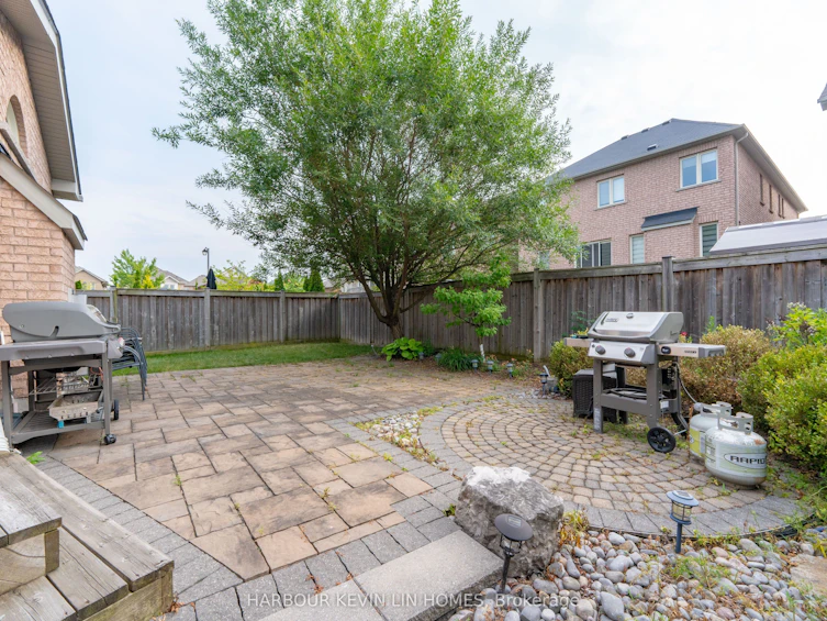 6 Amaranth Court, Richmond Hill, ON, L4E 0M2 - 48