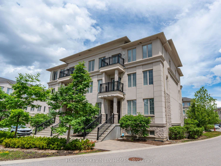 6 Point Pelee Lane, Richmond Hill, ON, L4S 0G4