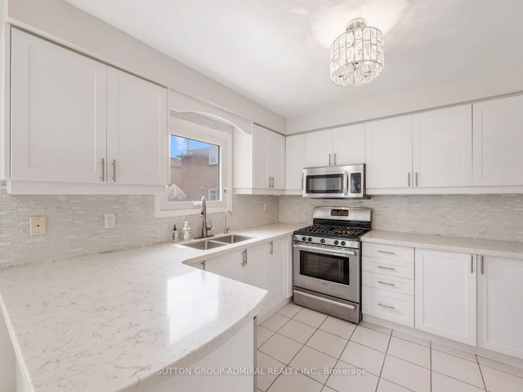 280 Bernard Avenue, Richmond Hill, ON, L4S 1C9 - 15