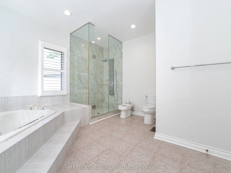 10 Edmund Crescent, Richmond Hill, ON, L4B 2X9 - 28