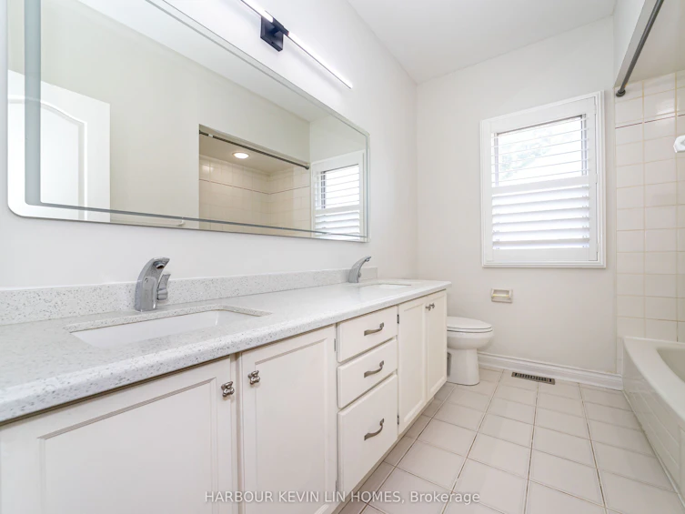 10 Edmund Crescent, Richmond Hill, ON, L4B 2X9 - 23